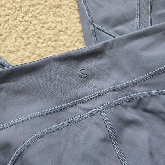 Lululemon Cool To Street CropBlue Denim / Banana Leaf Blush Quartz Size 2 - Picture 11 of 16